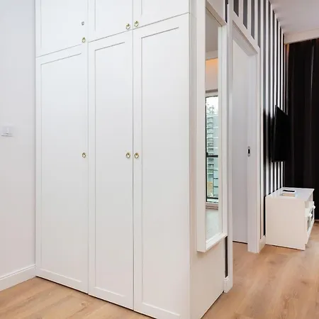 Warsaw Apartments Апартаменты